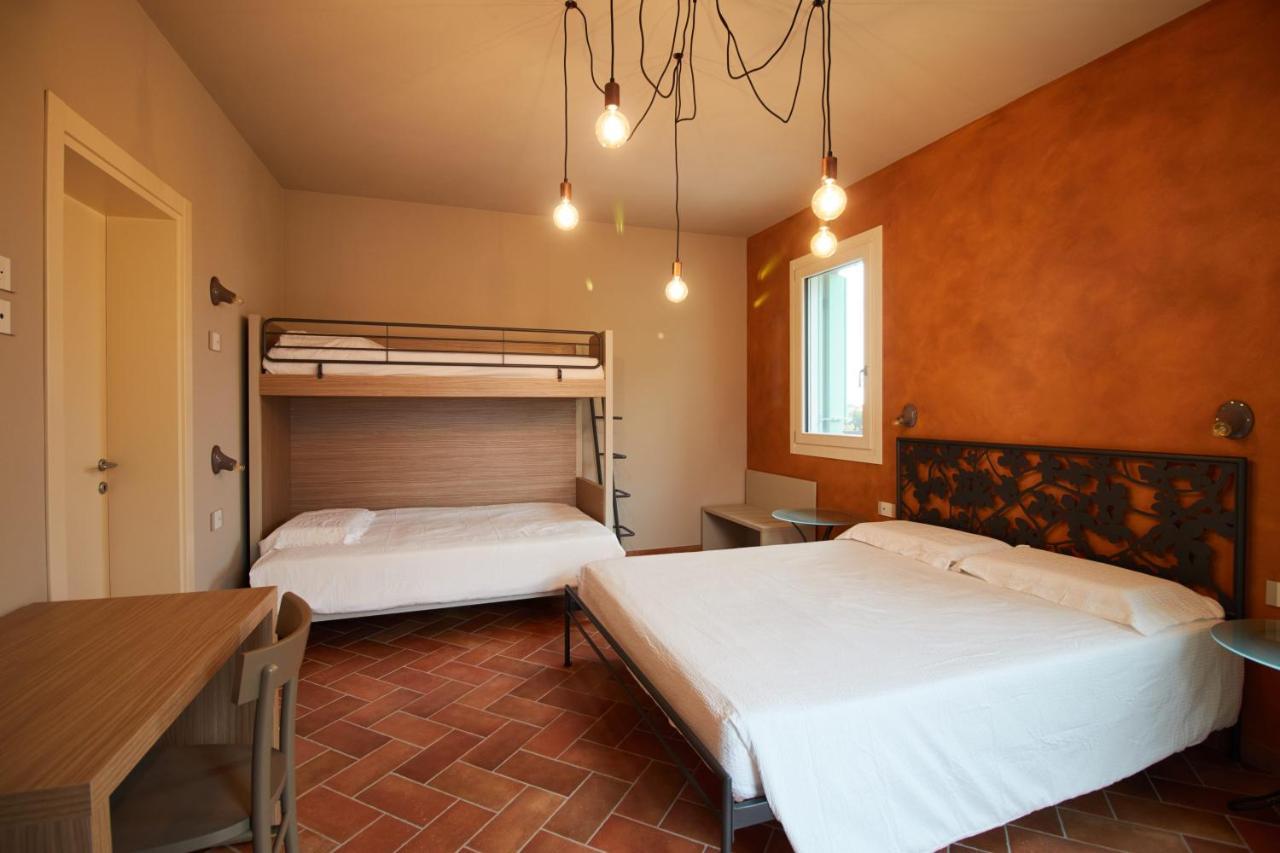 B&B Casa Campagnari 罗韦尔贝拉 外观 照片